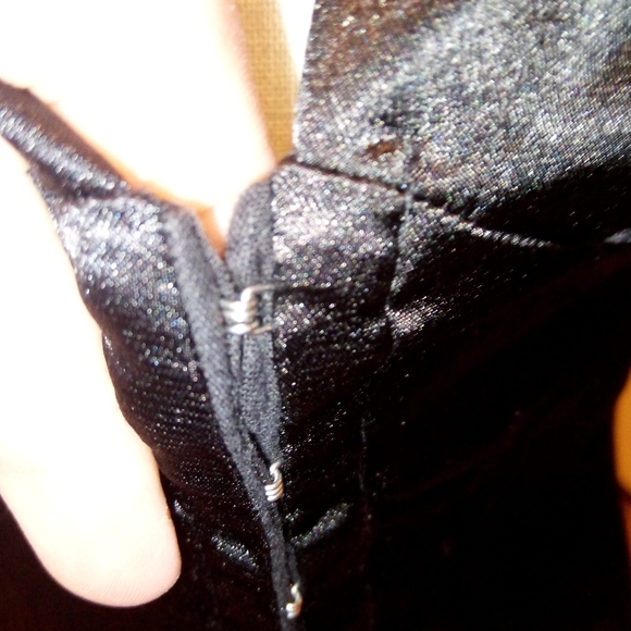 Guess Jeans - Picture 3 of 6